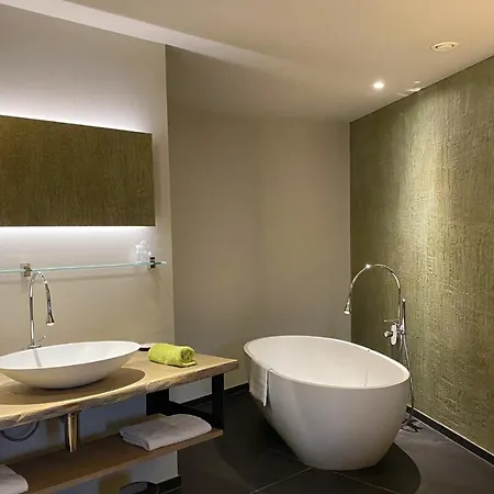 Wellness Eau De Roche Hotel Durbuy
