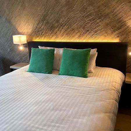 Hotel Wellness Eau De Roche 4*