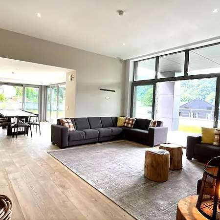 Wellness Eau De Roche Szálloda 4*