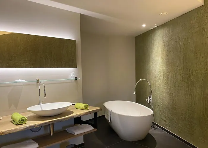Wellness Eau De Roche Hotel Durbuy