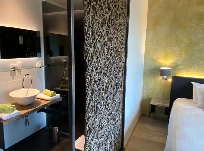 Szálloda Wellness Eau De Roche 4*